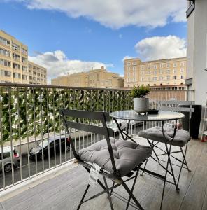 Uma varanda ou terraço em Domus Laterani by JFM - Comfortable apartment big terrace Colosseo mais 33 fotos