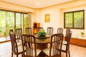 Foto sihtkohas Tagaytay asuva majutusasutuse Spacious room in Tagaytay! Pool, Billiards, Netflx galeriist
