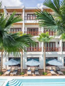 Bazén v ubytování Wafaifo Resort Hoi An nebo v jeho okolí