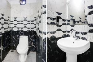 Koupelna v ubytování Hotel O Noonmati Guwahati Formerly Hotel Sundari