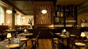 Restaurace v ubytování Hotel Indigo Auckland by IHG
