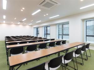 Dorsett by Agora Osaka Sakai商务区和/或会议室