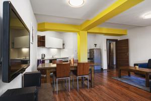 Η κουζίνα ή μικρή κουζίνα στο Apartmán 44