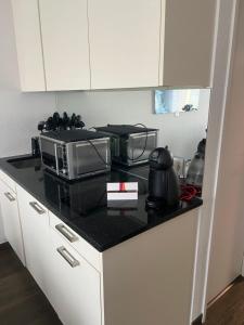 Dapur atau dapur kecil di Executive Suite AC & Free Parking