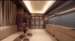 Shanghai Hongqiao Hub Minbei Road Orange Crystal Hotel的休息区
