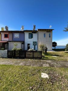 Budova, kde se prázdninový dům nachází