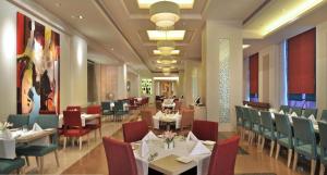 Restaurace v ubytování Hotel Le Mount Suit Inn