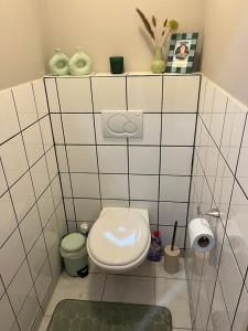 Koupelna v ubytování Prachtig appartement in het toeristische centrum voor max 6 pers gratis 2 fietsen ter beschikking + 2 fotografie