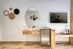 A television and/or entertainment centre at Beyond Pyramids View