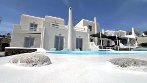Bazén v ubytování Psarou Summer Villas nebo v jeho okolí