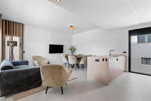 Una cocina o zona de cocina en Luxury family villa with privacy