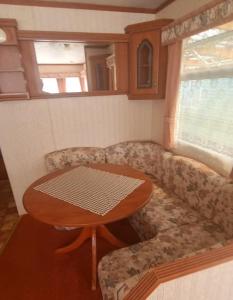 Joasia i Maciek BUNGALOWY的休息区