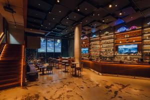 Restaurace v ubytování Nobu Hotel London Shoreditch + 37 fotografií