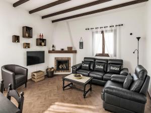 A seating area at Holiday Home Toscamolino by Interhome