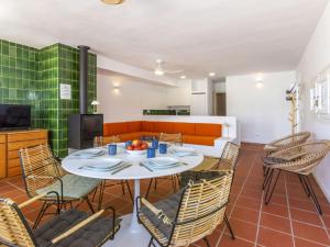 Posedenie v ubytovaní Apartment La Carbonera by Interhome