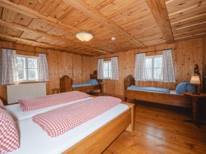 Postel nebo postele na pokoji v ubytování Holiday Home Oberhaslach by Interhome