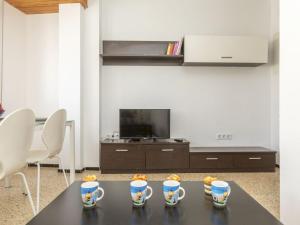 TV a/nebo společenská místnost v ubytování Apartment Blue Ocean-2 by Interhome