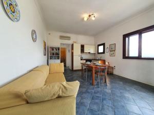 Χώρος καθιστικού στο Apartment La Rosa-4 by Interhome +25 φωτογραφίες
