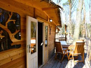 Fotografie z fotogalerie ubytování Holiday Home Treehouse 1 by Interhome v destinaci Hradec Králové