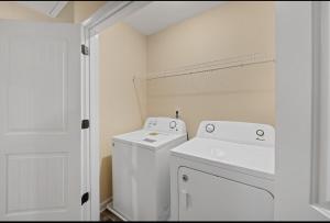 Afbeelding uit fotogalerij van 3bed townhouse in McDonough GA in McDonough +19 foto's