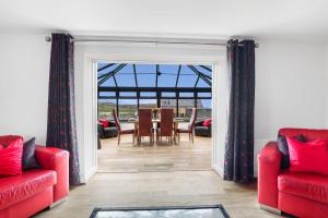 Χώρος καθιστικού στο St Aidans Cottage - North East Escapes