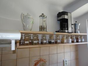 Cucina o angolo cottura di chalupa U Hovorků s bazénem - u pískoven Vlkov