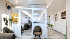 Posezení v ubytování Hotel Shivsudhaa