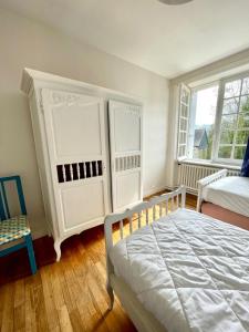 Postel nebo postele na pokoji v ubytování Grande Maison à la Campagne + 36 fotografií