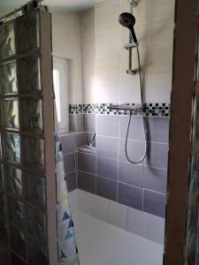 Bilik mandi di L'yvréenne +11 gambar