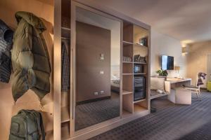 A kitchen or kitchenette at Brenta Dolomites