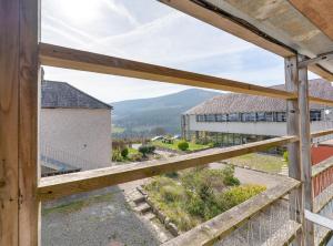 Nespecifikovaný výhled na hory nebo výhled na hory při pohledu z hostelu