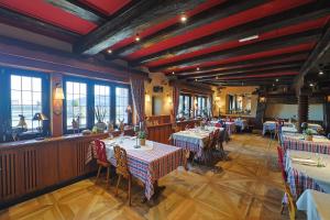 Restaurace v ubytování Hôtel Arnold