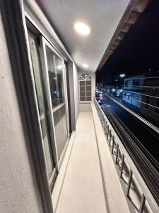 Balkoni atau teres di Central Petit Apartment