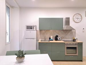 Kuchyň nebo kuchyňský kout v ubytování Victoria Studio 1 e 2 by Quokka 360 - Close to Porta Torre in Como