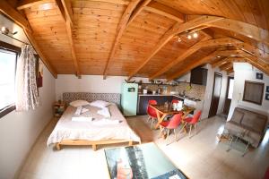 Postel nebo postele na pokoji v ubytování Studio Gio in Zakynthos City + 37 fotografií