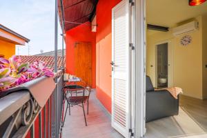 En balkon eller terrasse på Casa Barabba - Appartamento Azzurro