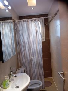 Ένα μπάνιο στο kokona apartment +6 φωτογραφίες