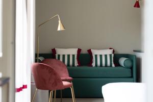 Posezení v ubytování Hotel Sablé