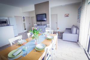 Kuchyň nebo kuchyňský kout v ubytování Apartments Relax