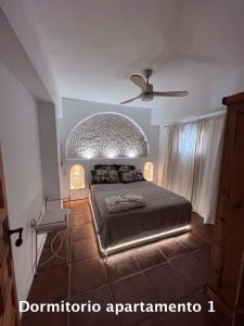 Posteľ alebo postele v izbe v ubytovaní Casa Abades Arcos de la Frontera + 37 fotografií
