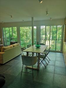 Φωτογραφία από το άλμπουμ του Maison avec jacuzzi à Brunoy, 210 m² σε Brunoy