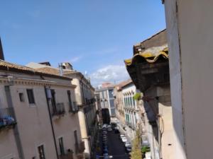 Výhľad na mesto Catania alebo výhľad na mesto priamo z of the bed and breakfast