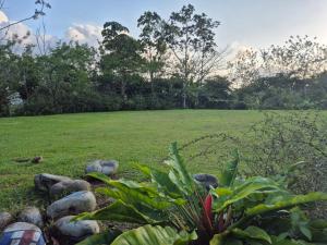 Φωτογραφία από το άλμπουμ του Casas de Campo Las Pavitas Cottages "Red Frog" σε Palma