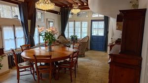 Φωτογραφία από το άλμπουμ του La Maison des Corporations σε Noyers-sur-Serein