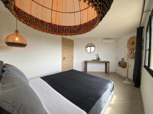 Кровать или кровати в номере MarinesAppartement, Beach Duplex