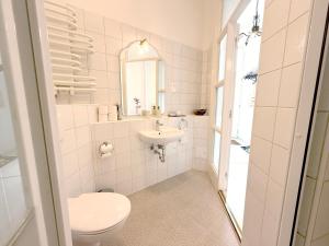 Kúpeľňa v ubytovaní Elegant 125m2 apartment in center of Budapest