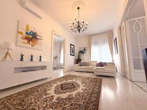Posedenie v ubytovaní Elegant 125m2 apartment in center of Budapest