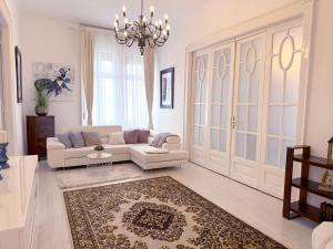 Posedenie v ubytovaní Elegant 125m2 apartment in center of Budapest