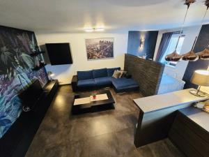 Część wypoczynkowa w obiekcie Apartament z widokiem na Wawel w centrum miasta