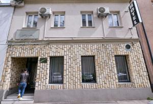 Budova, kde se hotel nachází